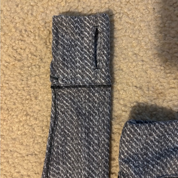 Gray Long Sleeve lululemon long sleeve with hand covers. - Picture 5 of 5